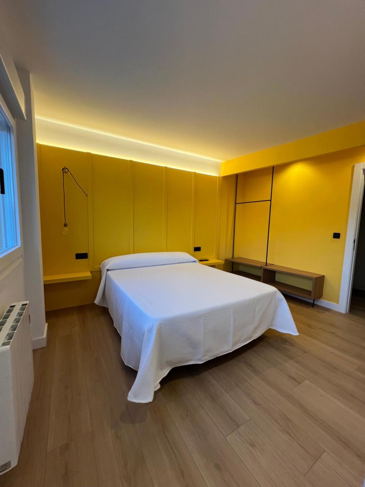 Albergue O Burgo О Педрусо Екстериор снимка